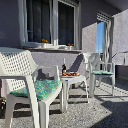 Apartman Ruza Appartamento *